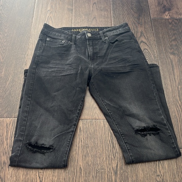 American Eagle Skinny Jeans - Picture 2 of 5